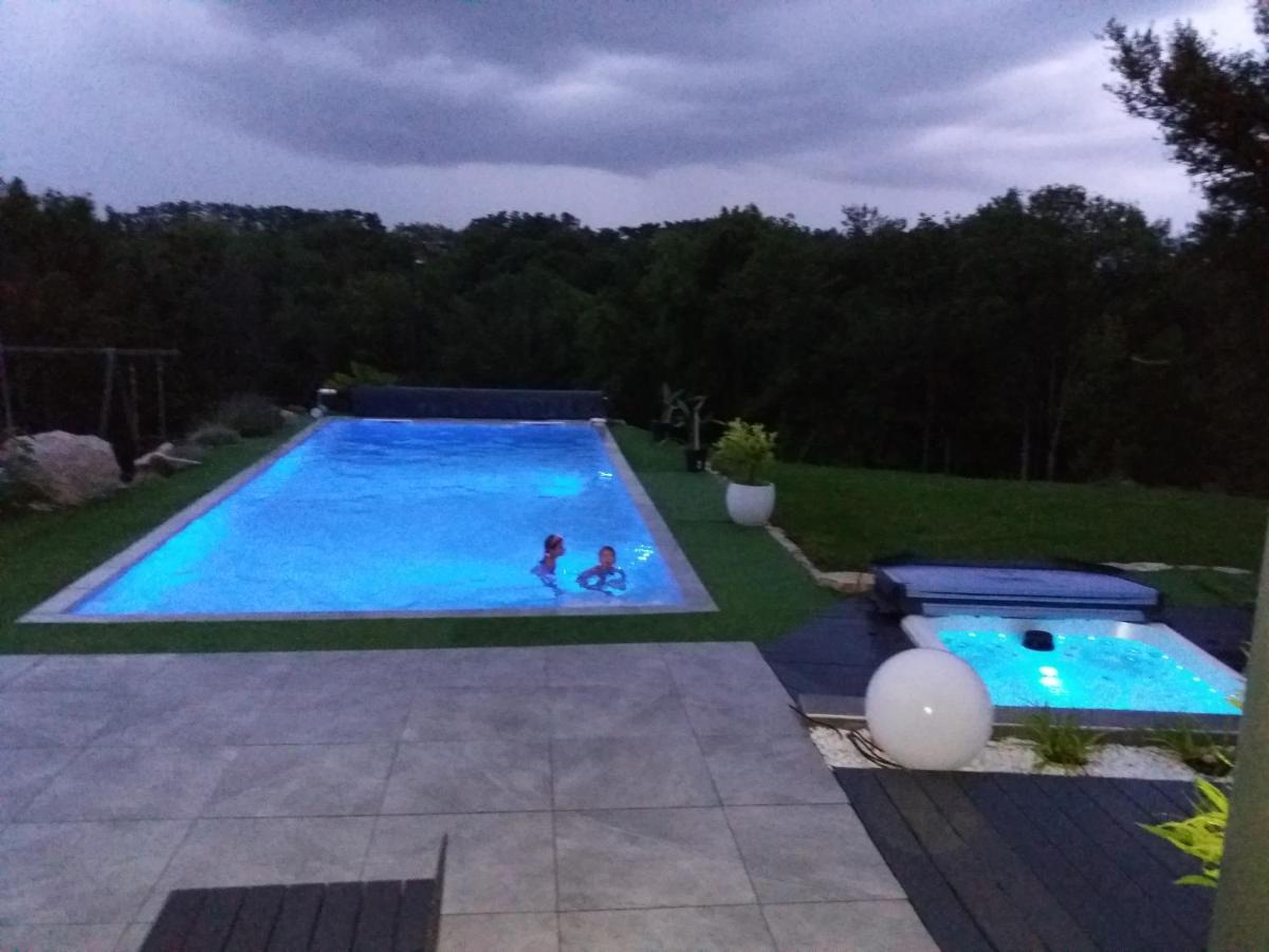 Chambres, Cuisine, Piscine, Spa, Billards, Airhockey, Nature Fillinges Eksteriør bilde